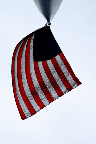 美利坚合众国国旗黑色金属白天
